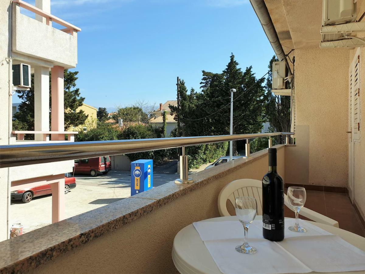 Guest House Miro Novalja Exterior foto
